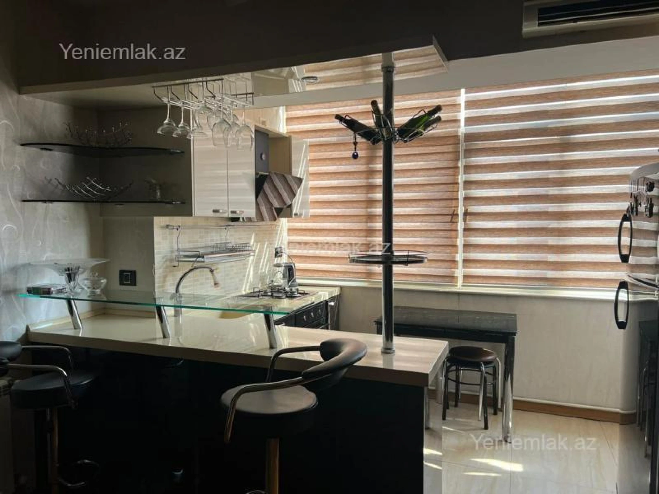 Satılır 3 otaqlı yeni tikili 90 m²