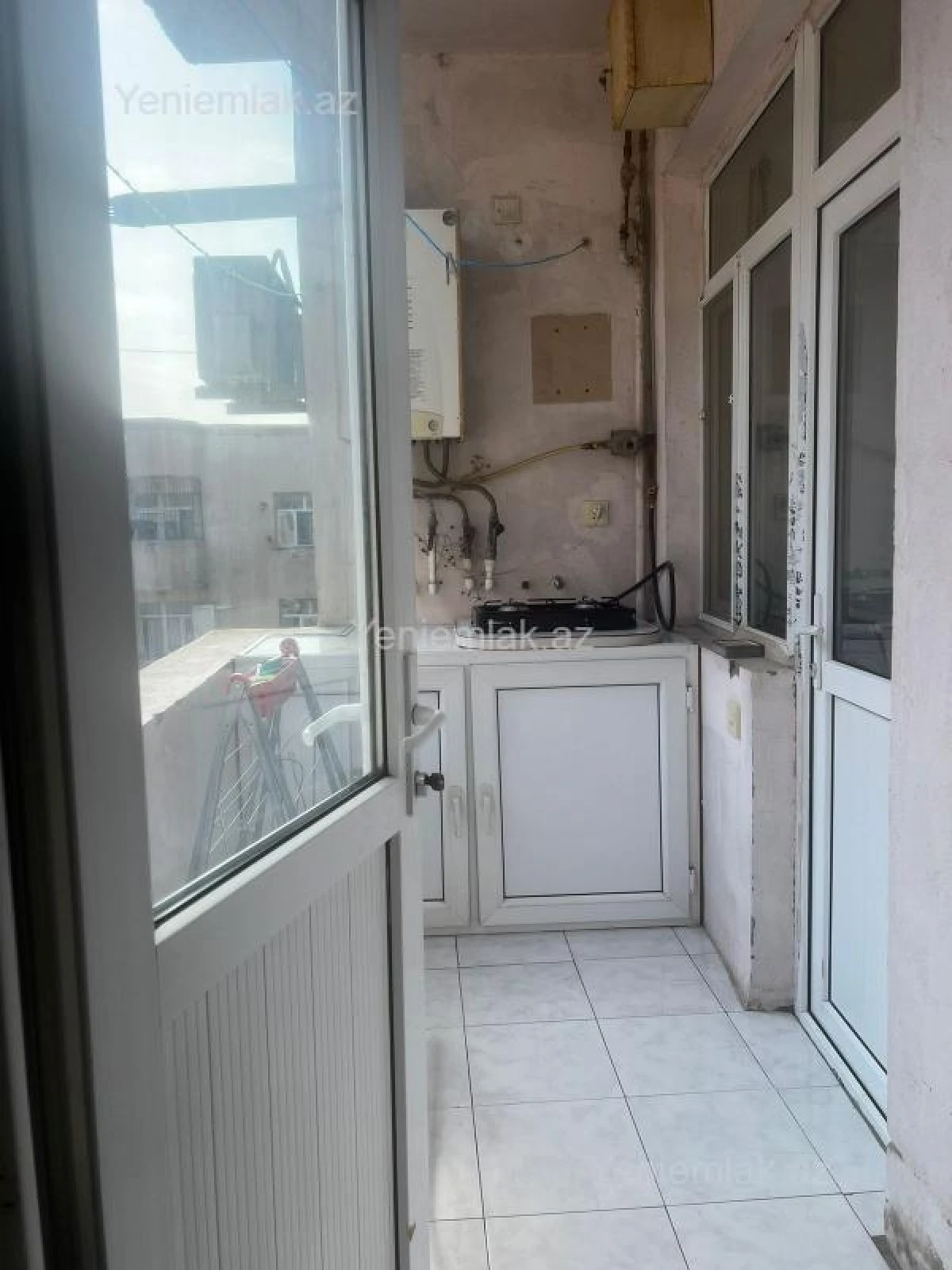 Satılır 3 otaqlı yeni tikili 90 m²