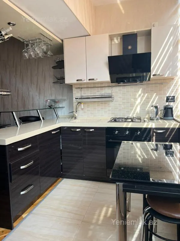 Satılır 3 otaqlı yeni tikili 90 m²