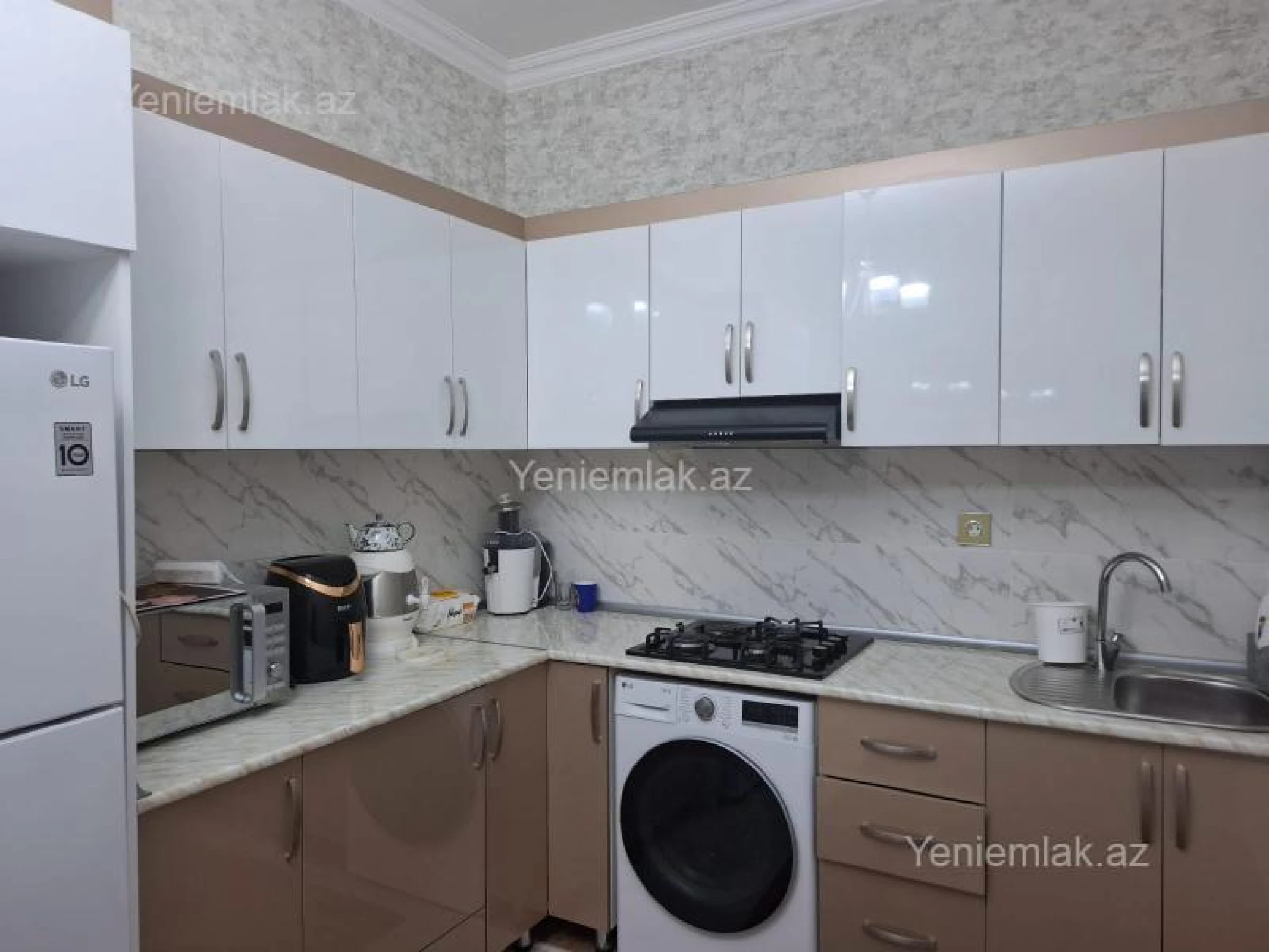 Satılır 4 otaqlı həyət evi 160 m²