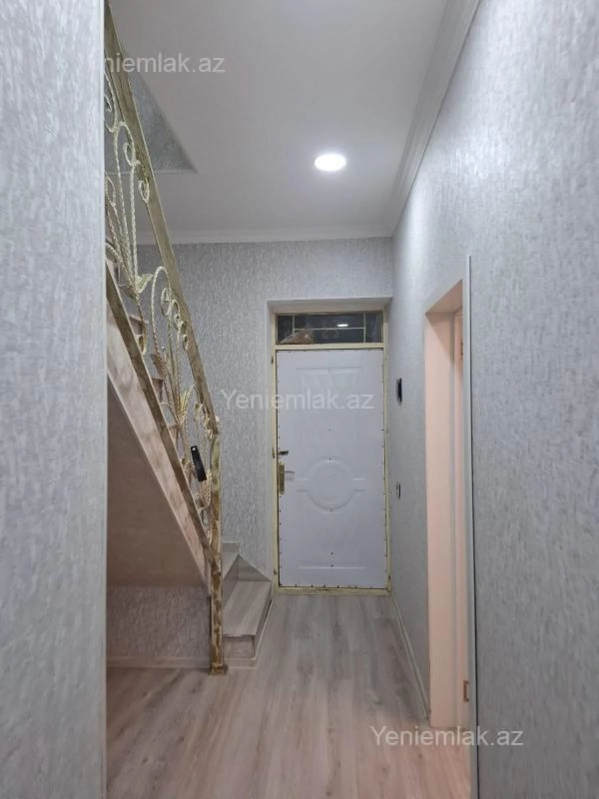 Satılır 4 otaqlı həyət evi 160 m²