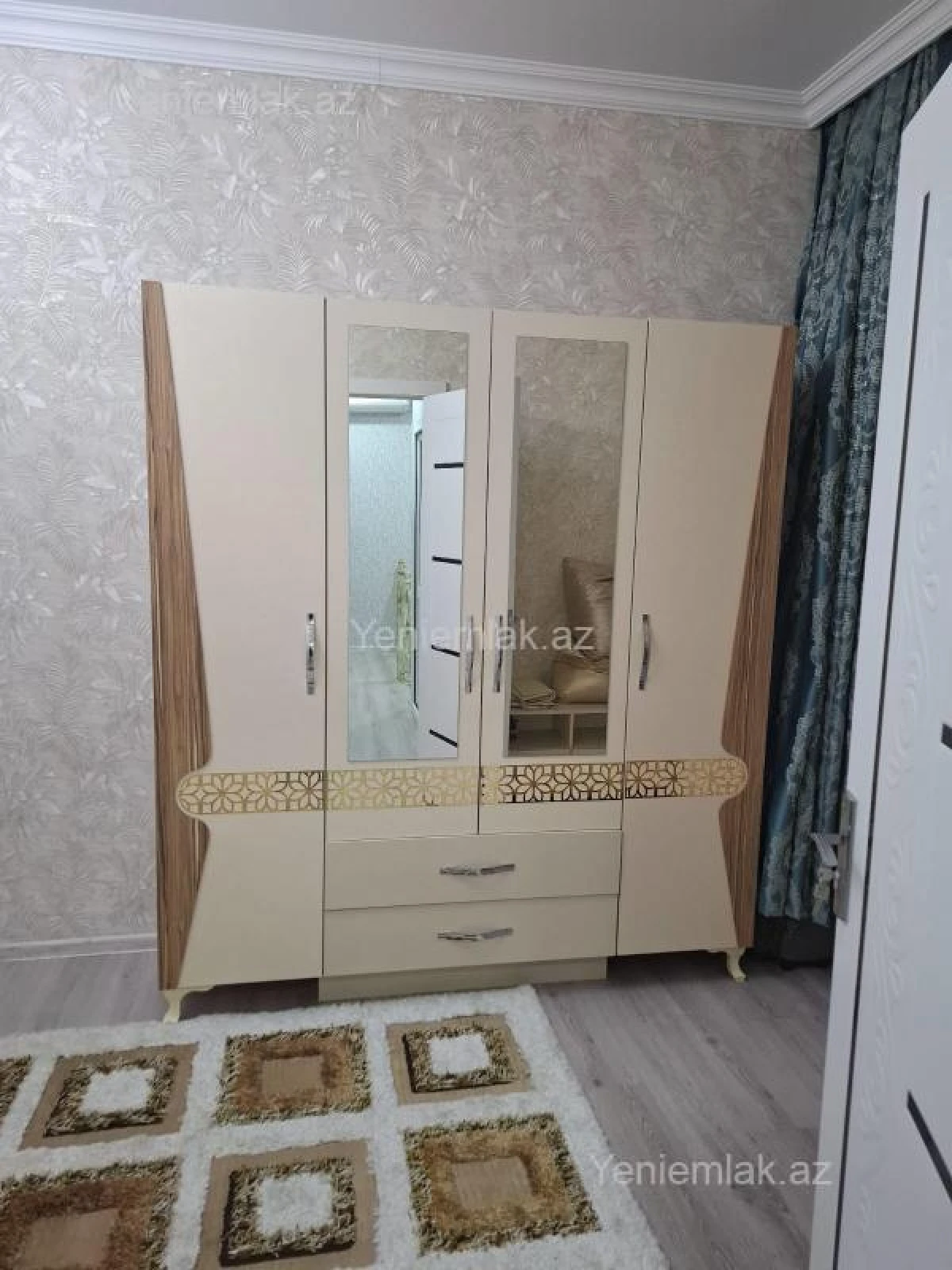 Satılır 4 otaqlı həyət evi 160 m²