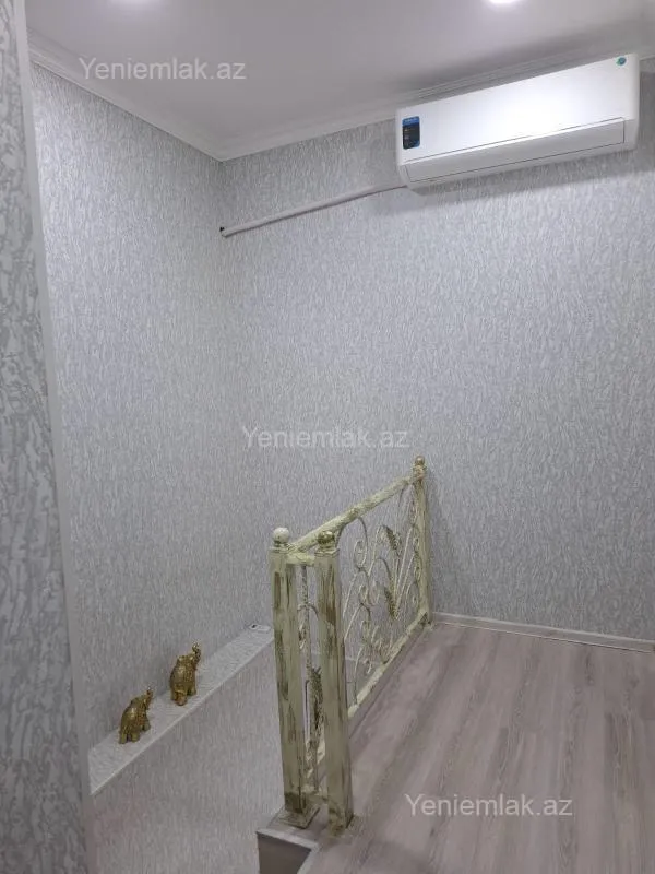 Satılır 4 otaqlı həyət evi 160 m²