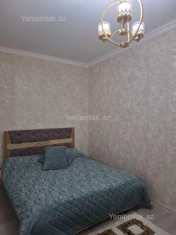 Satılır 4 otaqlı həyət evi 160 m²
