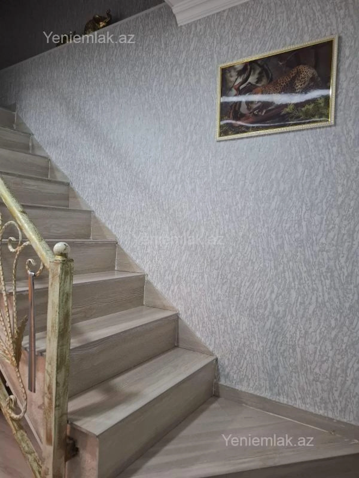 Satılır 4 otaqlı həyət evi 160 m²