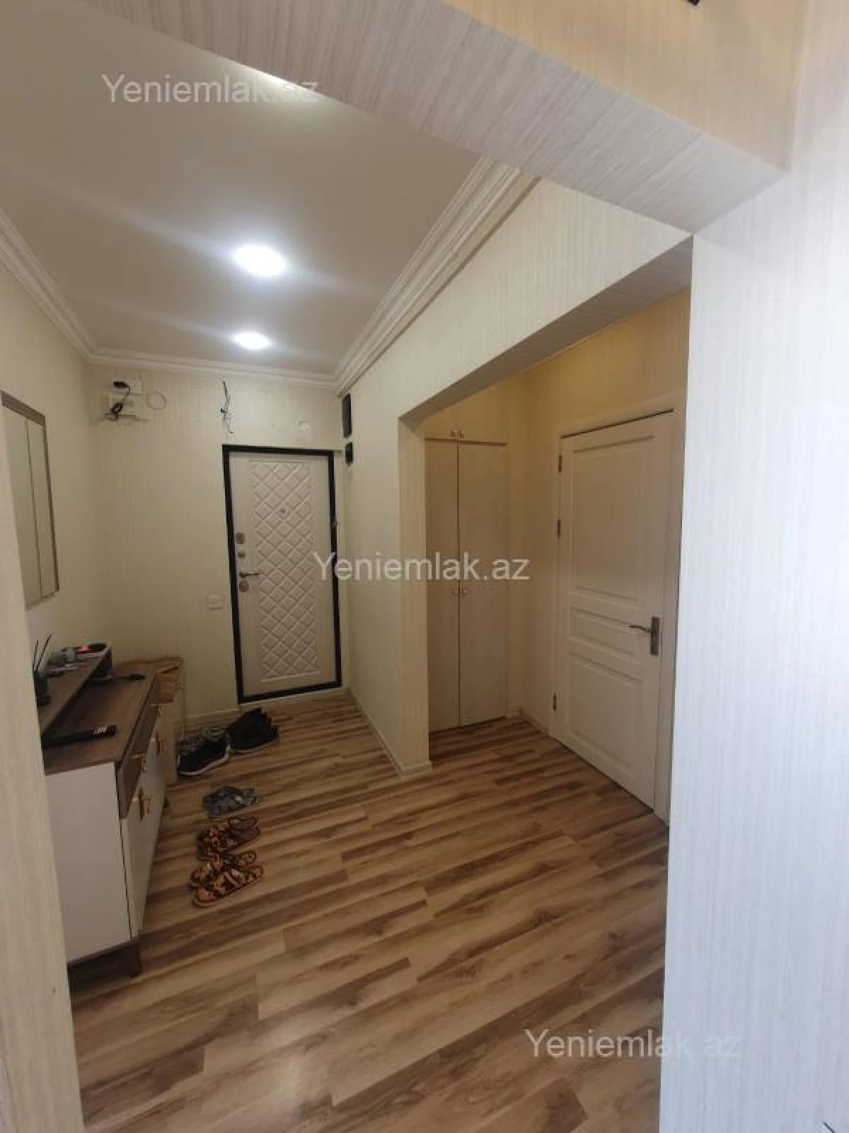 Satılır 3 otaqlı köhnə tikili 80 m²
