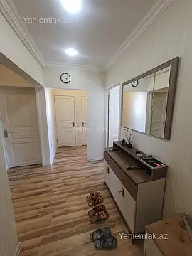 Satılır 3 otaqlı köhnə tikili 80 m²