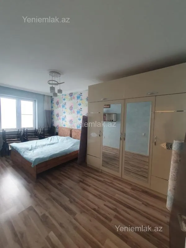 Satılır 3 otaqlı köhnə tikili 80 m²