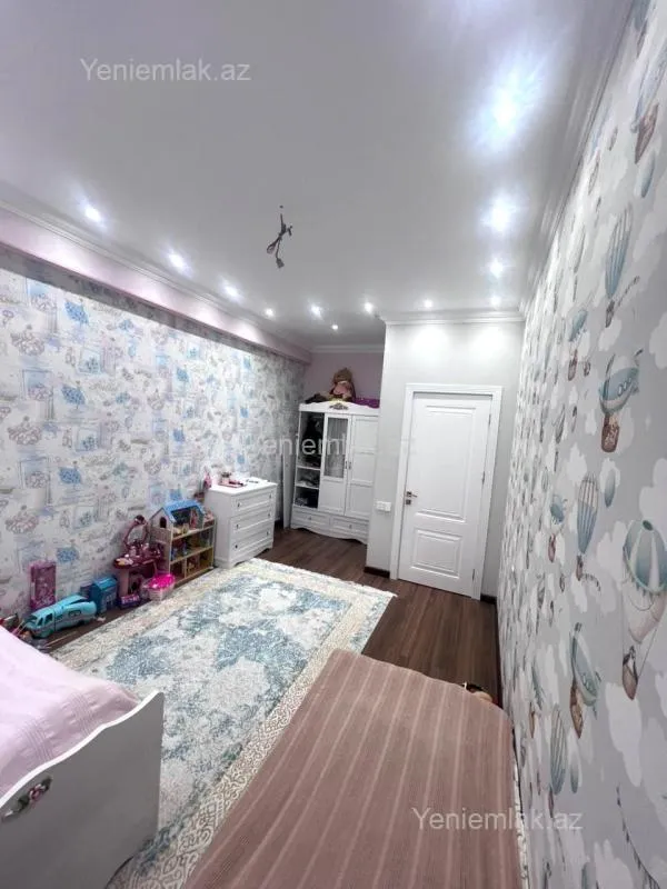 Satılır 3 otaqlı yeni tikili 146 m²