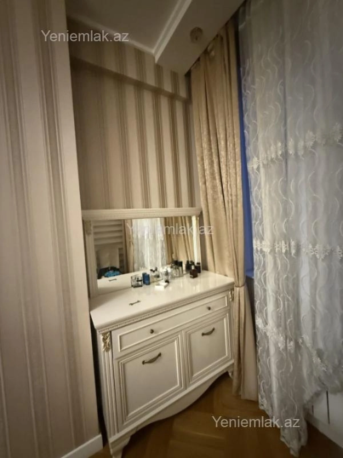 Satılır 3 otaqlı yeni tikili 131 m²