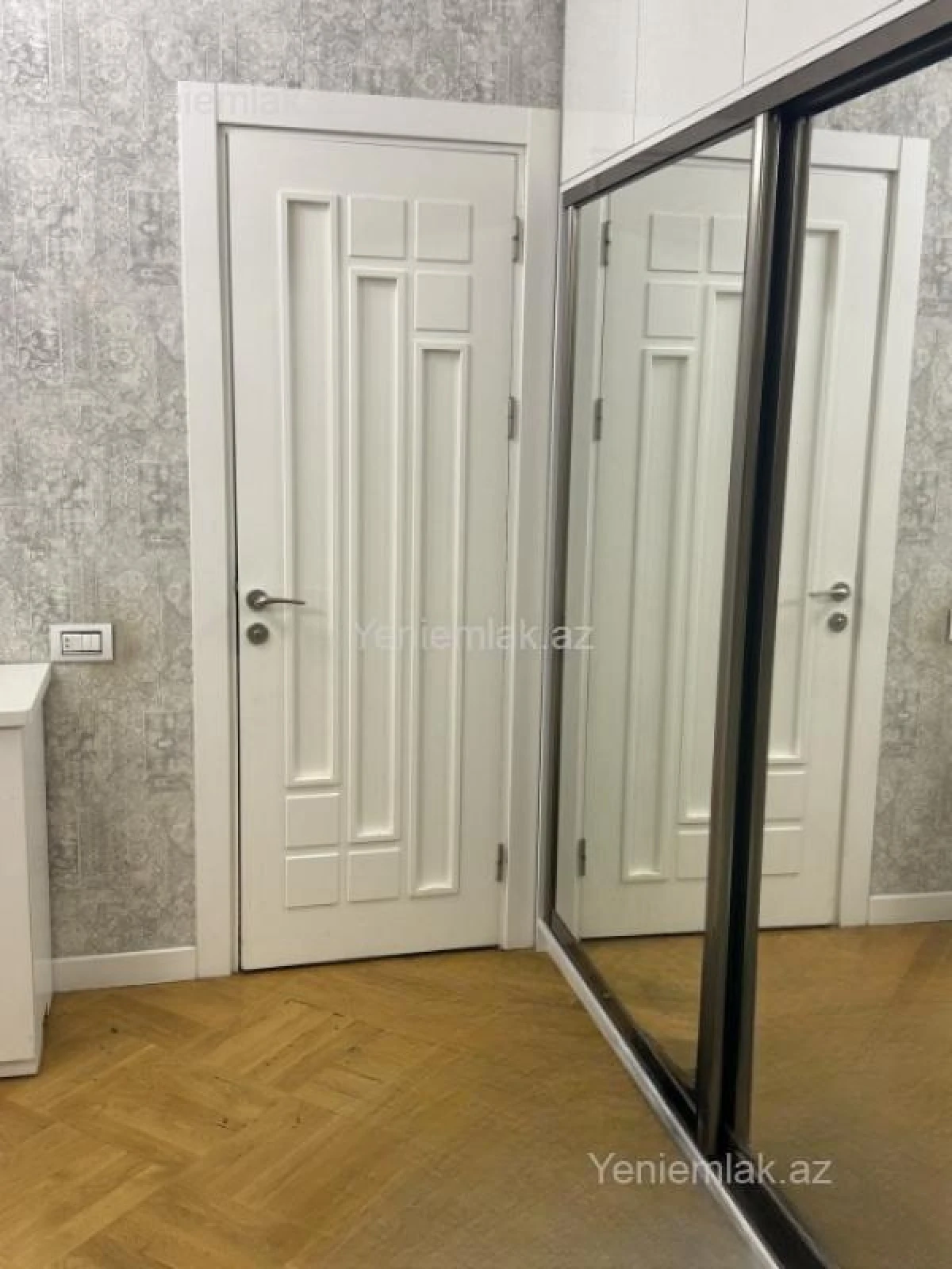 Satılır 3 otaqlı yeni tikili 131 m²