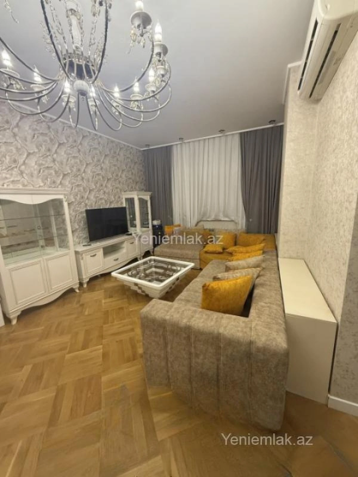 Satılır 3 otaqlı yeni tikili 131 m²