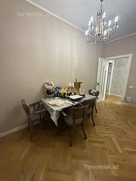 Satılır 3 otaqlı yeni tikili 131 m²