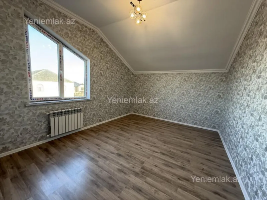 Satılır 7 otaqlı həyət evi 220 m²