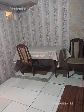 Satılır 1 otaqlı köhnə tikili 25 m²
