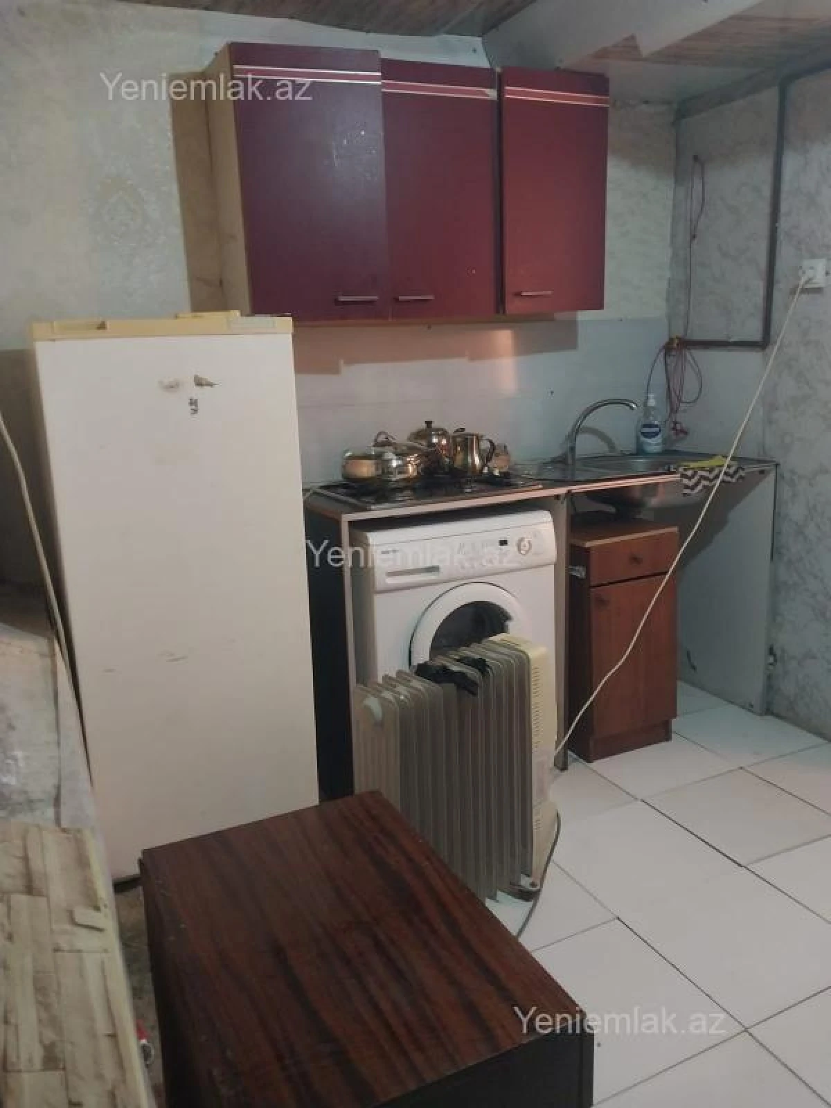 Satılır 1 otaqlı köhnə tikili 25 m²
