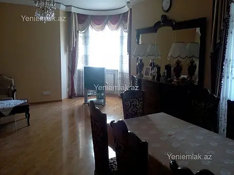 Satılır 5 otaqlı yeni tikili 200 m²