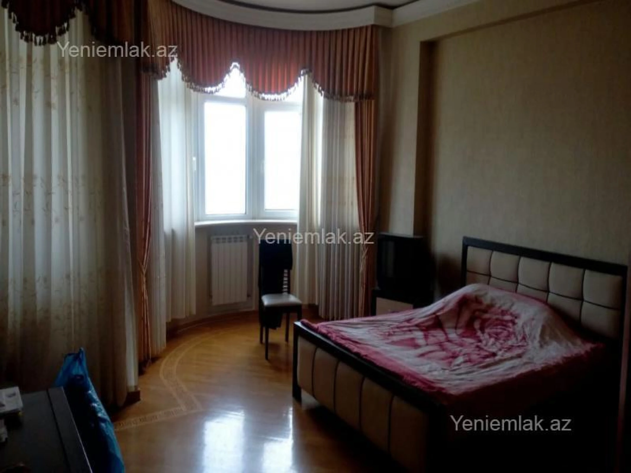 Satılır 5 otaqlı yeni tikili 200 m²