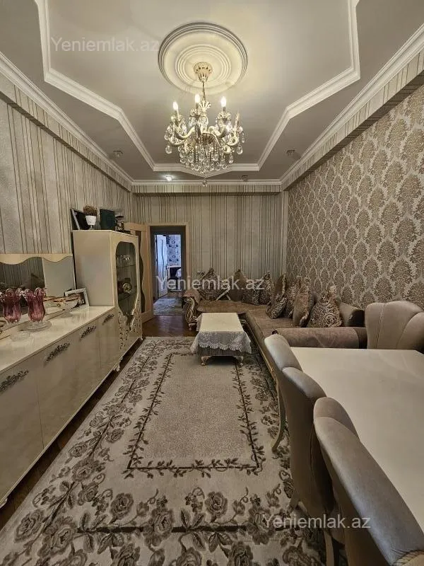 Satılır 3 otaqlı yeni tikili 82 m²