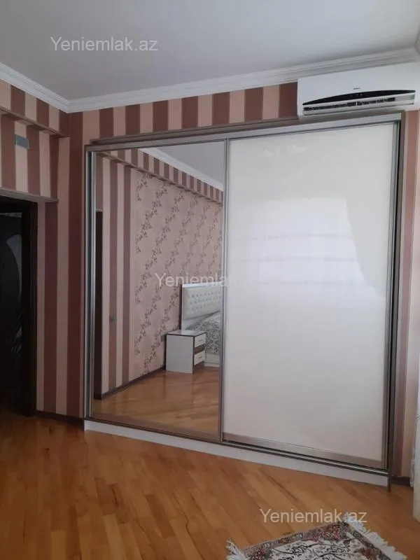 Satılır 3 otaqlı yeni tikili 121 m²