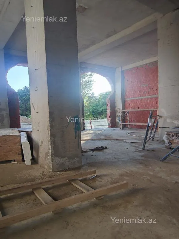 Satılır 3 otaqlı obyekt 155.67 m²