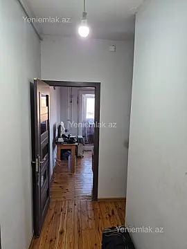 Satılır 2 otaqlı köhnə tikili 45 m²