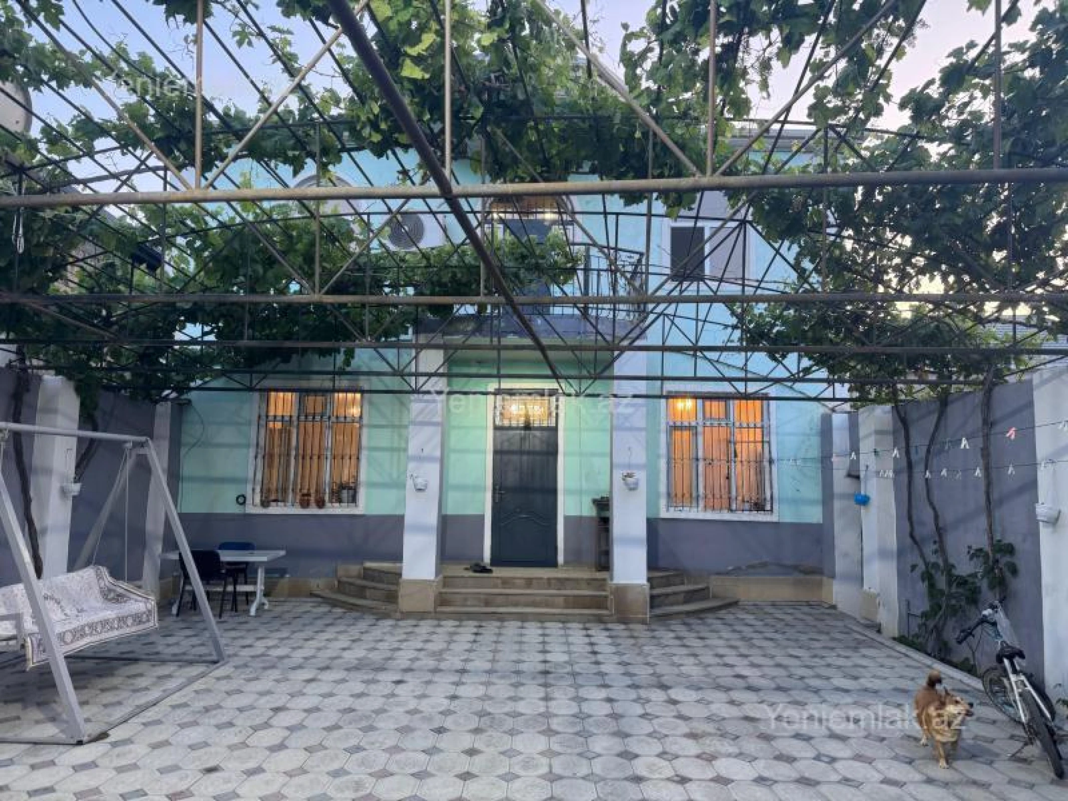 Satılır 5 otaqlı həyət evi 200 m²