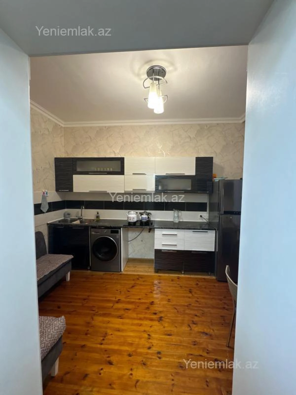 Satılır 5 otaqlı həyət evi 200 m²