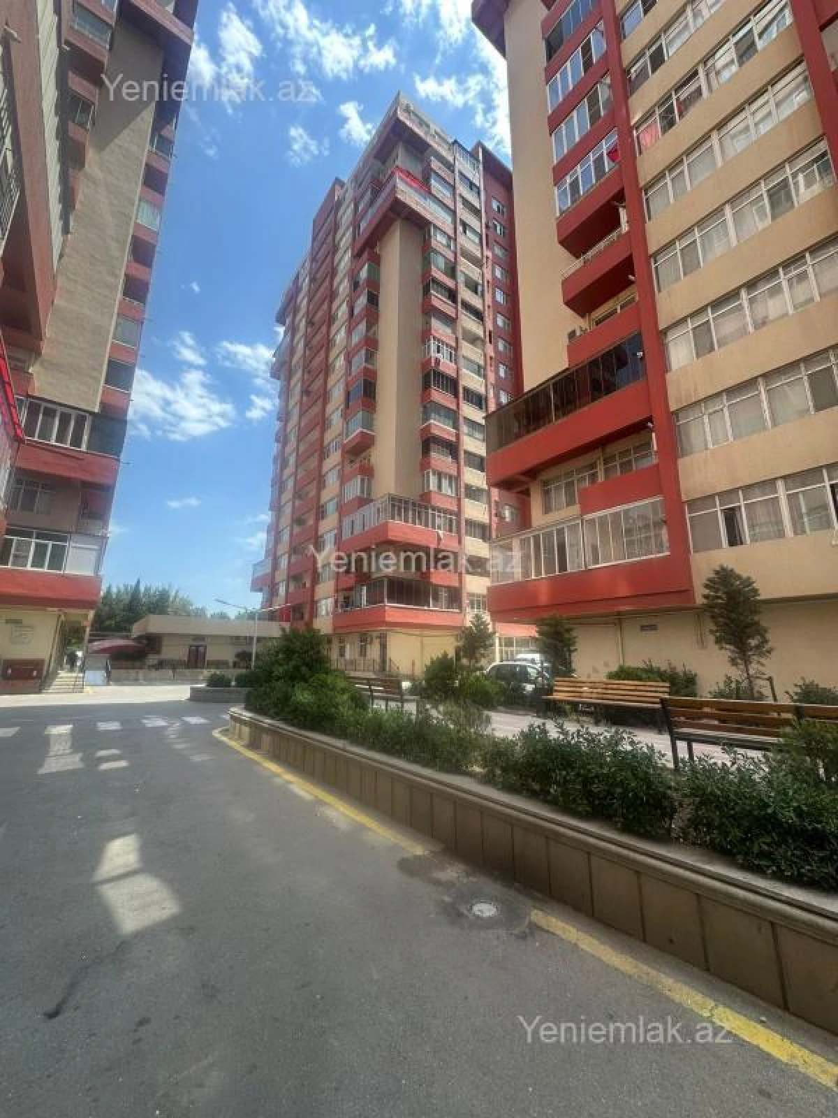 Satılır 4 otaqlı yeni tikili 150 m²