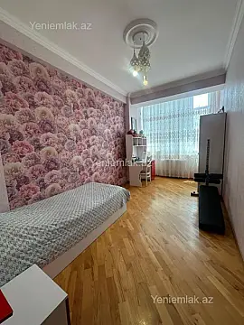 Satılır 4 otaqlı yeni tikili 150 m²