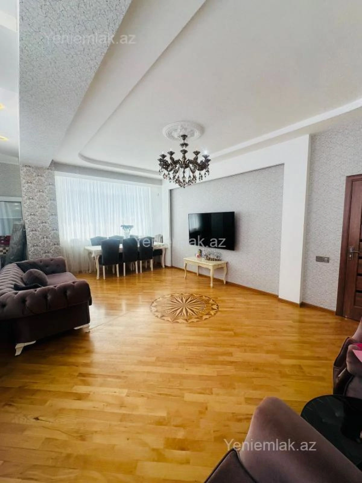 Satılır 4 otaqlı yeni tikili 150 m²