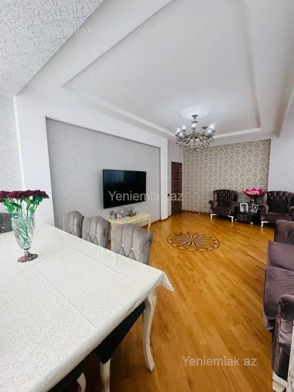 Satılır 4 otaqlı yeni tikili 150 m²
