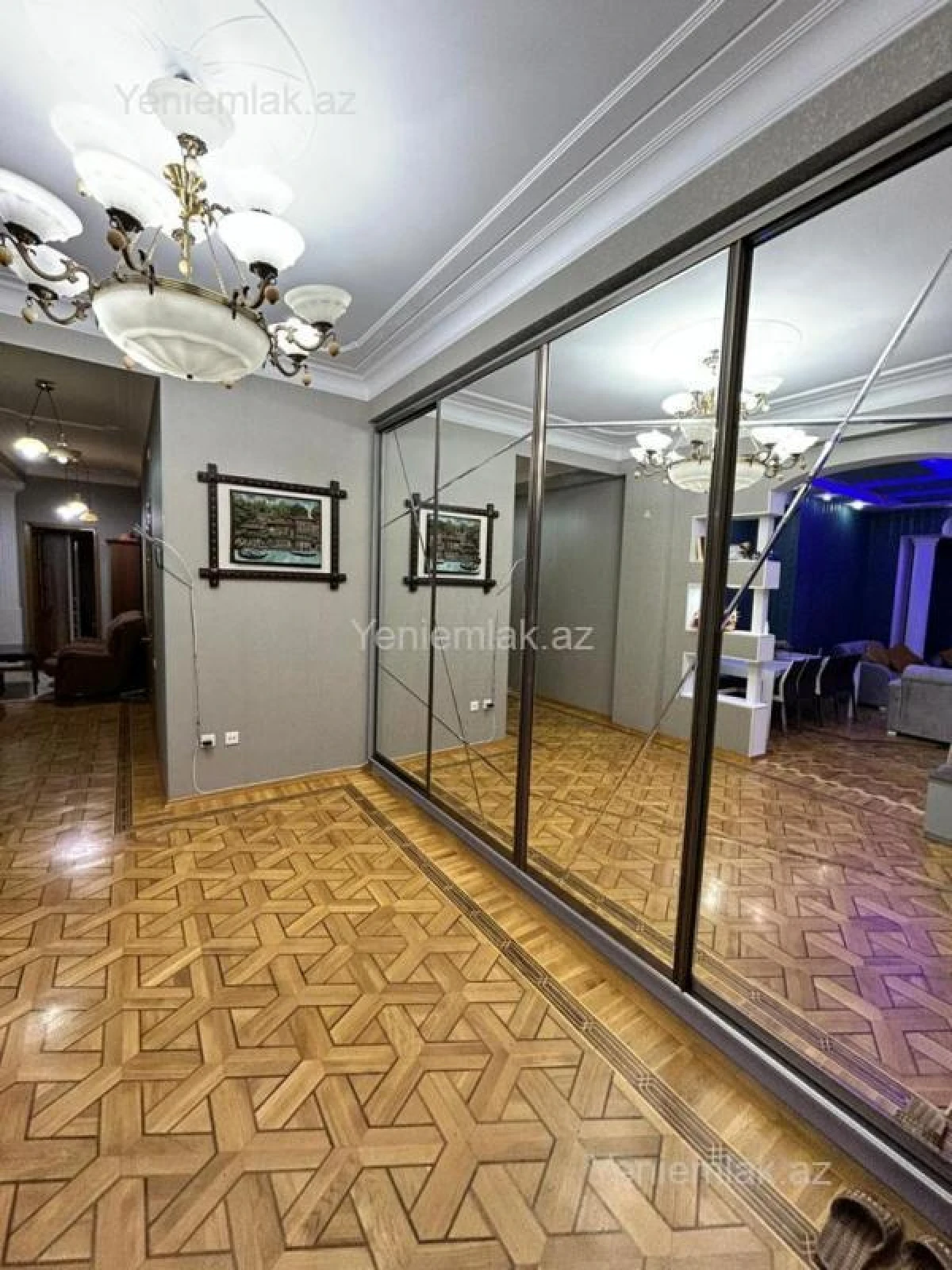 Satılır 4 otaqlı yeni tikili 165 m²