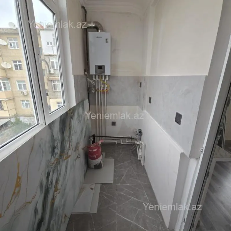 Satılır 2 otaqlı köhnə tikili 50 m²
