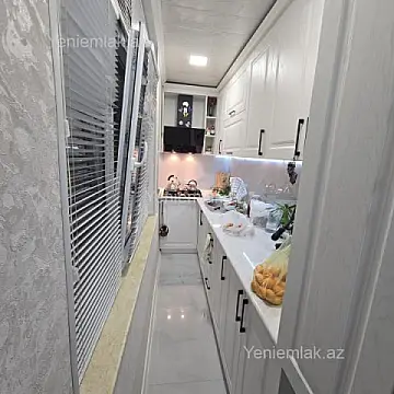 Satılır 2 otaqlı köhnə tikili 50 m²