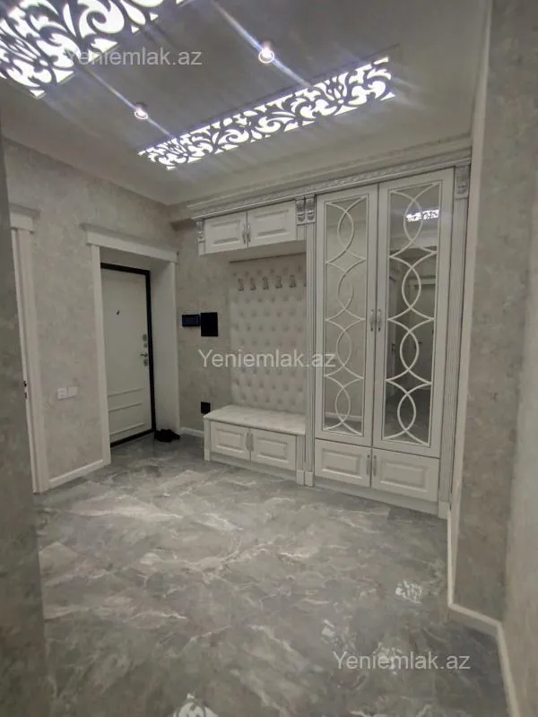 Satılır 2 otaqlı yeni tikili 110 m²