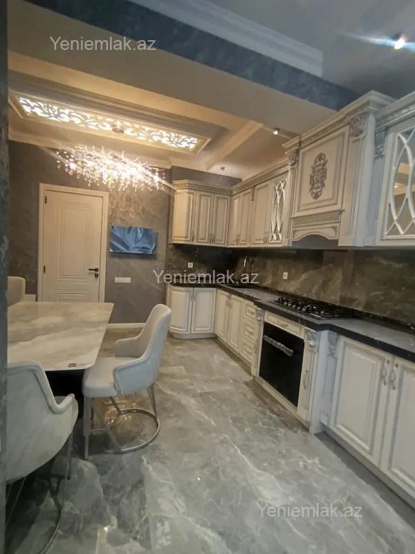 Satılır 2 otaqlı yeni tikili 110 m²