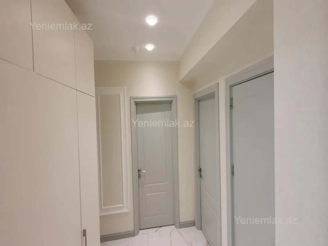 Satılır 3 otaqlı yeni tikili 80 m²