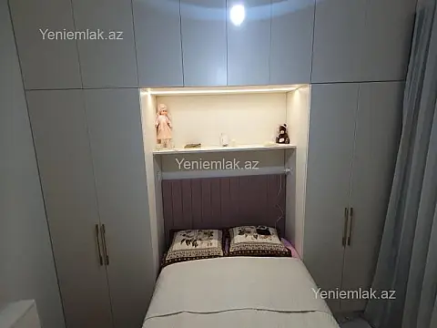 Satılır 3 otaqlı yeni tikili 80 m²