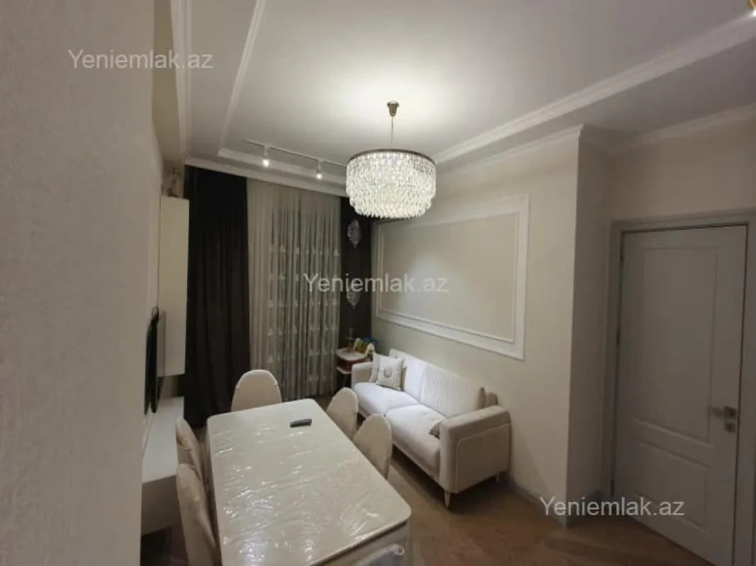 Satılır 3 otaqlı yeni tikili 80 m²