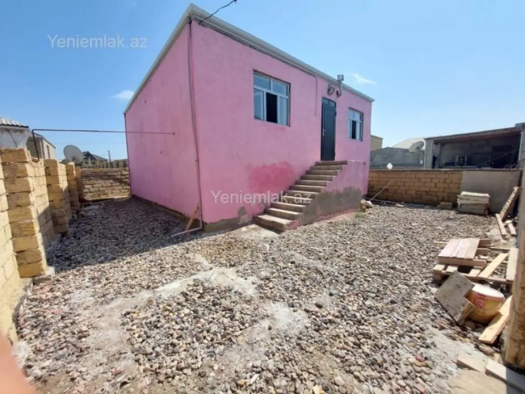 Satılır 3 otaqlı həyət evi 100 m²