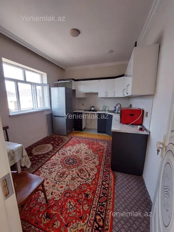 Satılır 3 otaqlı həyət evi 100 m²