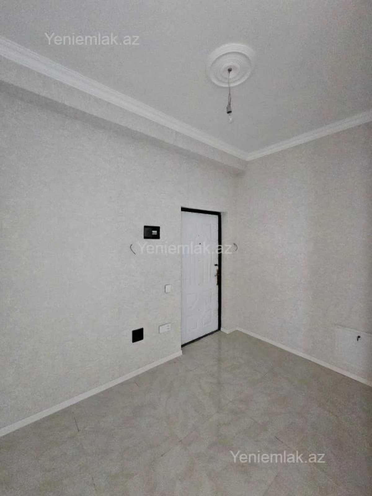 Satılır 2 otaqlı yeni tikili 75 m²