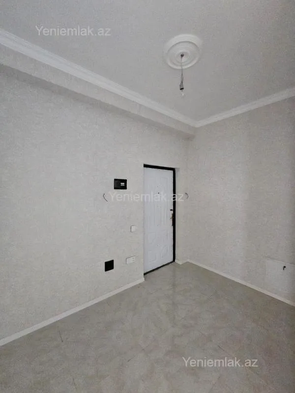 Satılır 2 otaqlı yeni tikili 75 m²