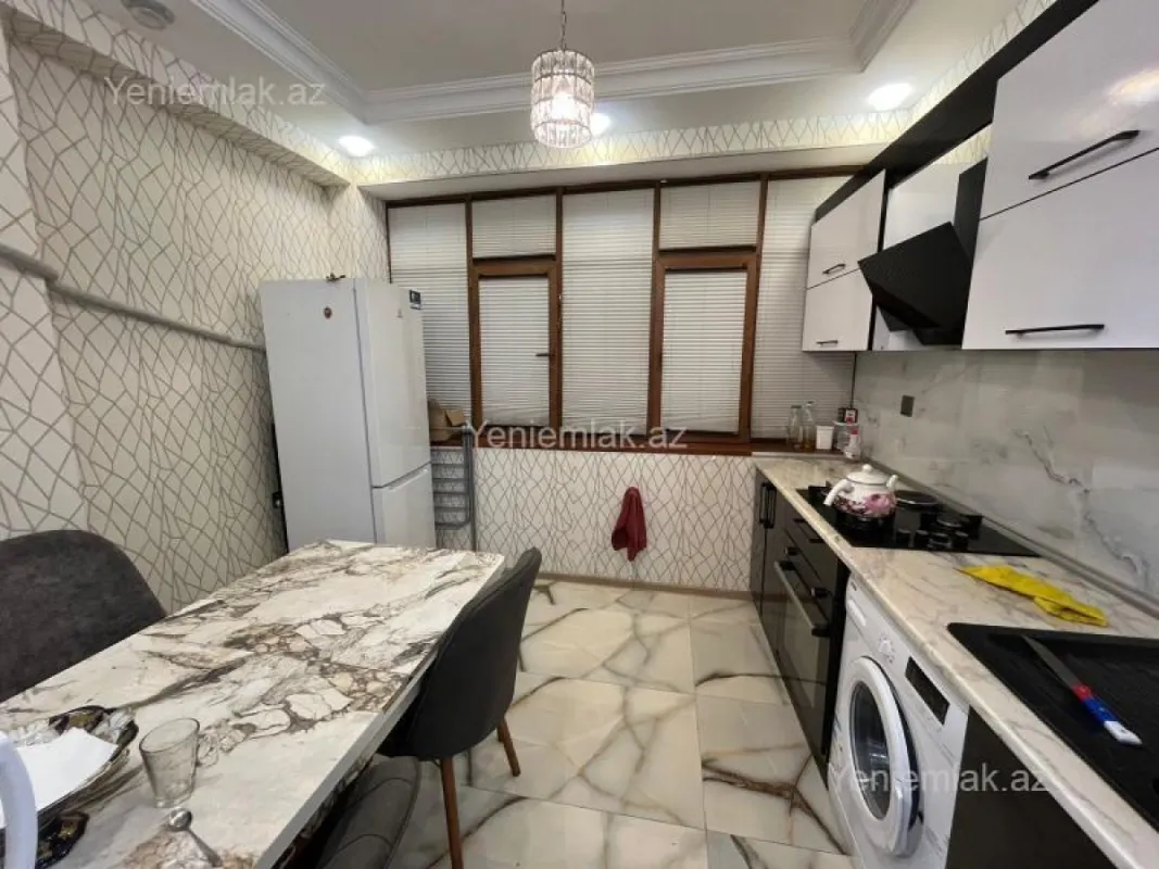 Satılır 3 otaqlı yeni tikili 73 m²