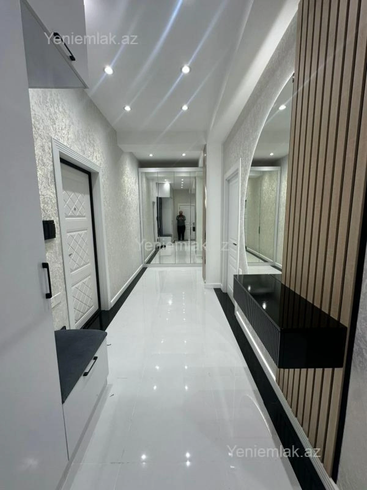 Satılır 2 otaqlı yeni tikili 85 m²
