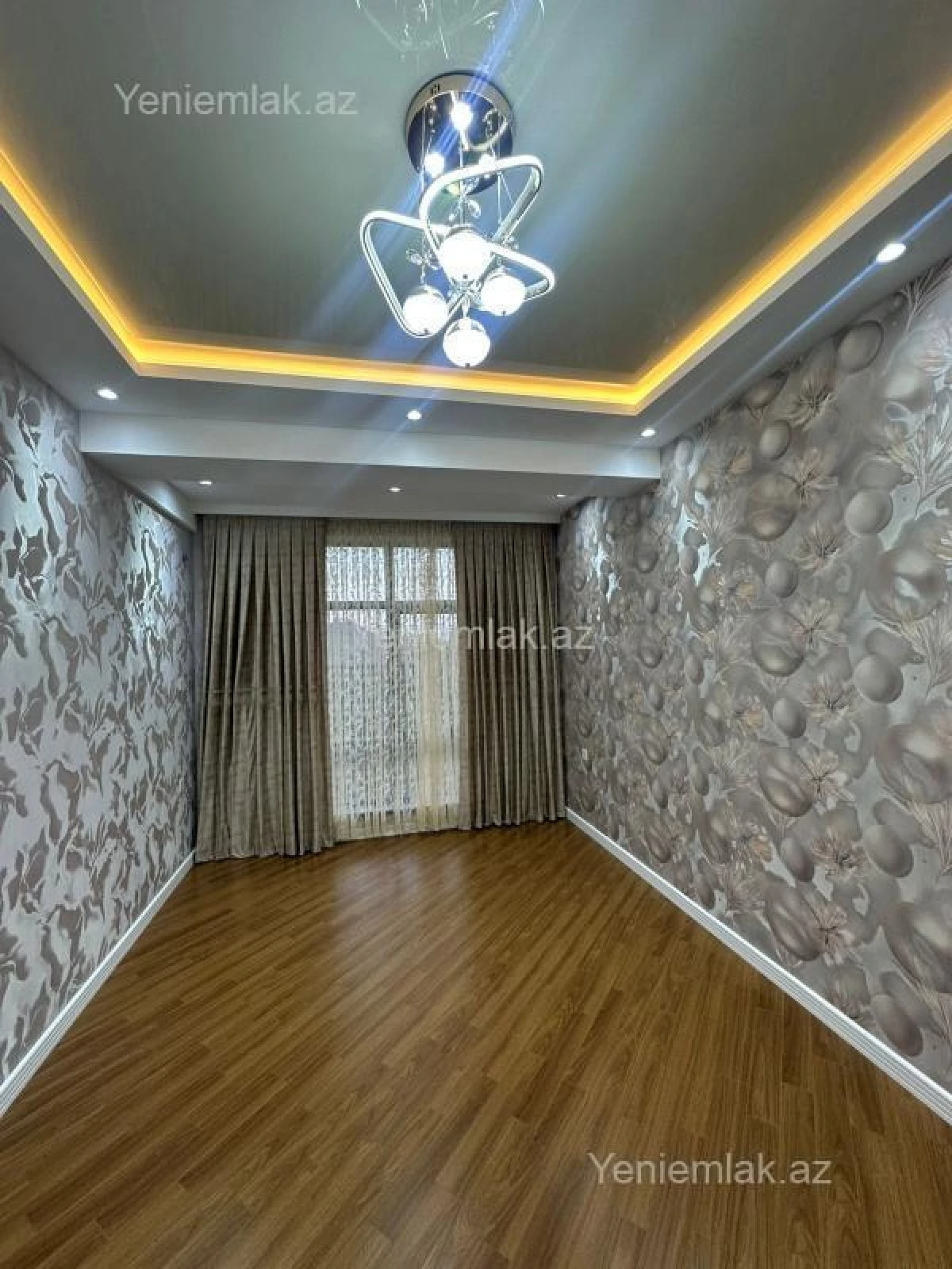 Satılır 2 otaqlı yeni tikili 85 m²