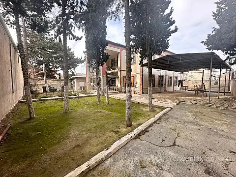 Satılır 8 otaqlı həyət evi 340 m²