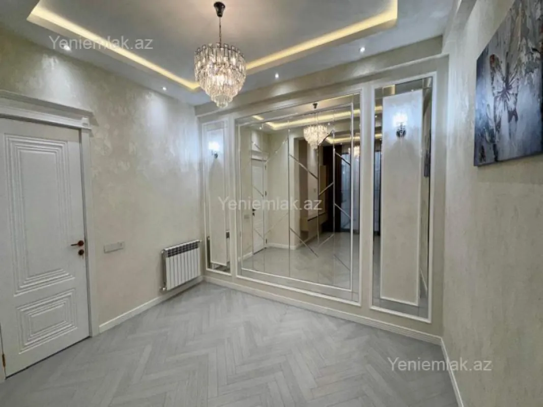 Satılır 3 otaqlı yeni tikili 105 m²