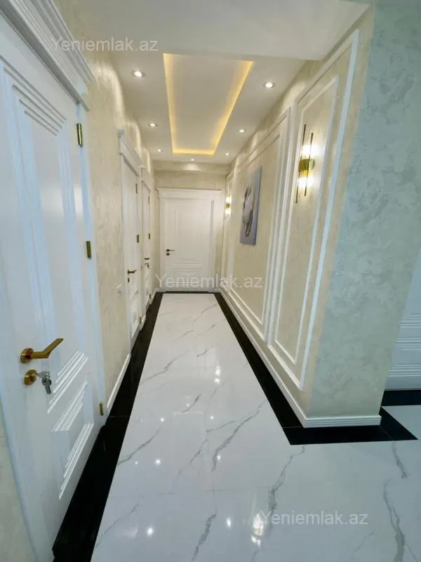 Satılır 3 otaqlı yeni tikili 105 m²